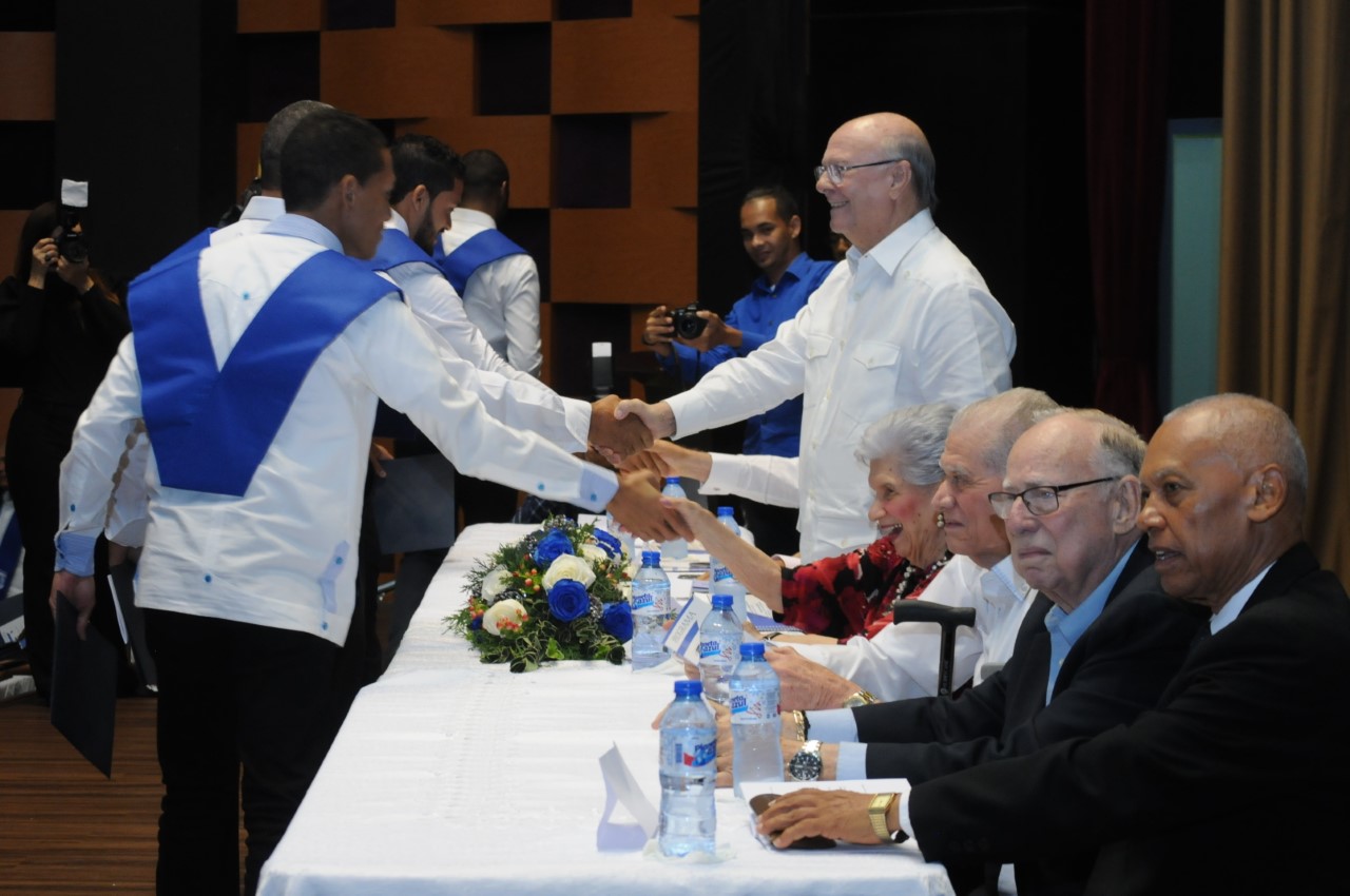 Inicia ciclo de docencia en Instituto José Francisco Peña Gómez