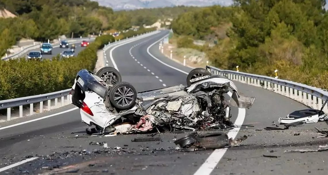 Al menos dos muertos en accidente en avenida Ecológica