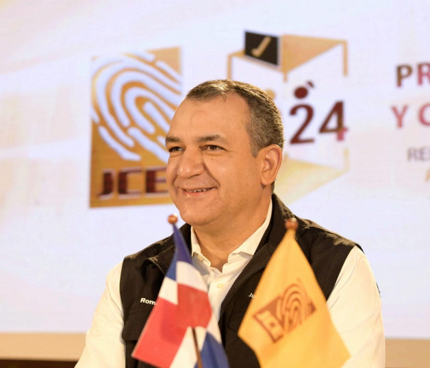 Conep apoya la reelección de Román Jaques en la JCE
