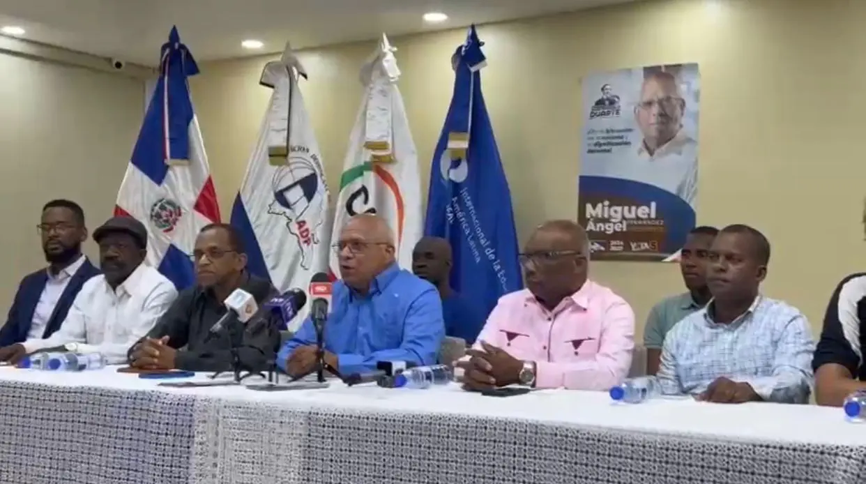 Maestros rechazan Minerd cubra pensión con fondos del INABIMA