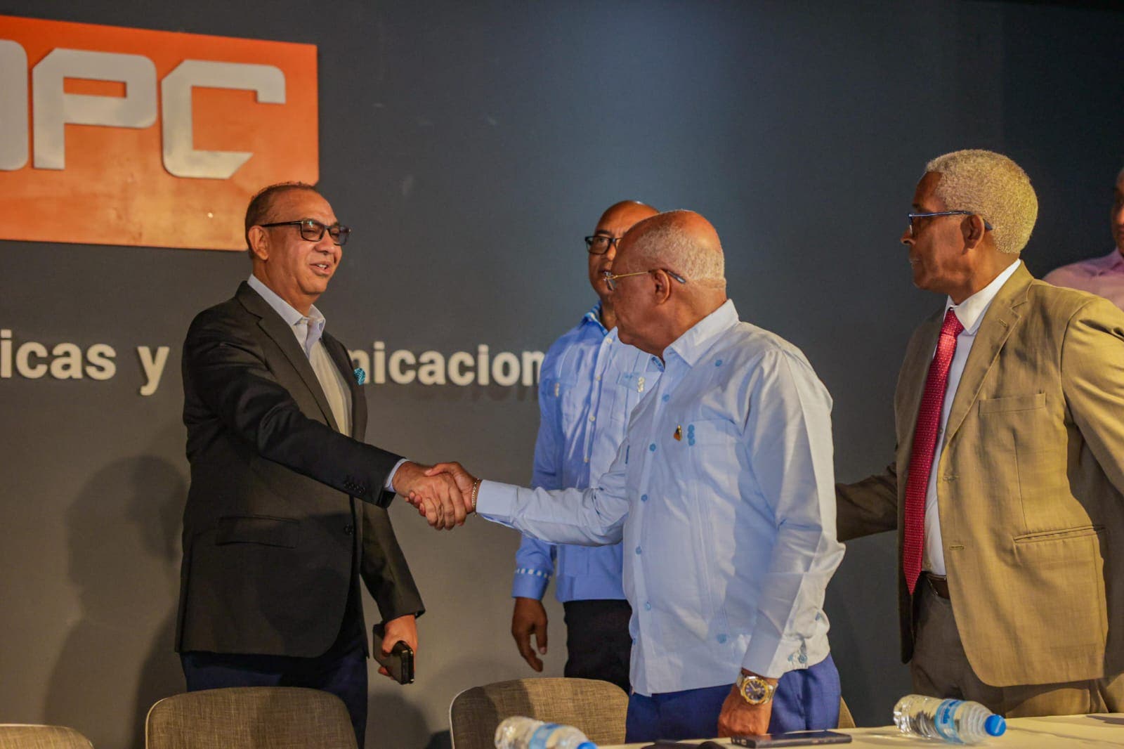 Deligne Ascención encabeza programa de viviendas vulnerables