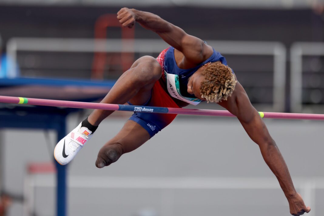 Dominicano Wagner Astacio hace récord en Paralímpicos de París