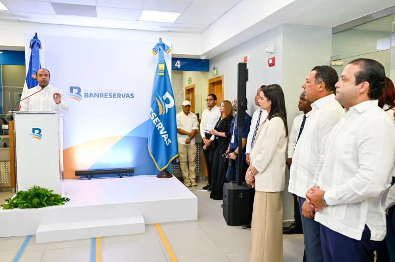 Banreservas continua expansión con nuevas oficinas comerciales