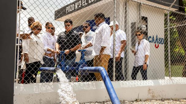 Problema de aguas negras en Los Guaricanos será solucionado