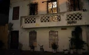 Hombre duró tres días con el cadáver de su madre en una casa en la Ciudad Colonial