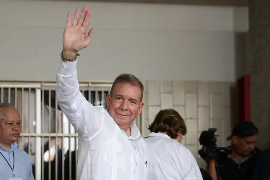 España acoge al opositor venezolano Edmundo González Urrutia