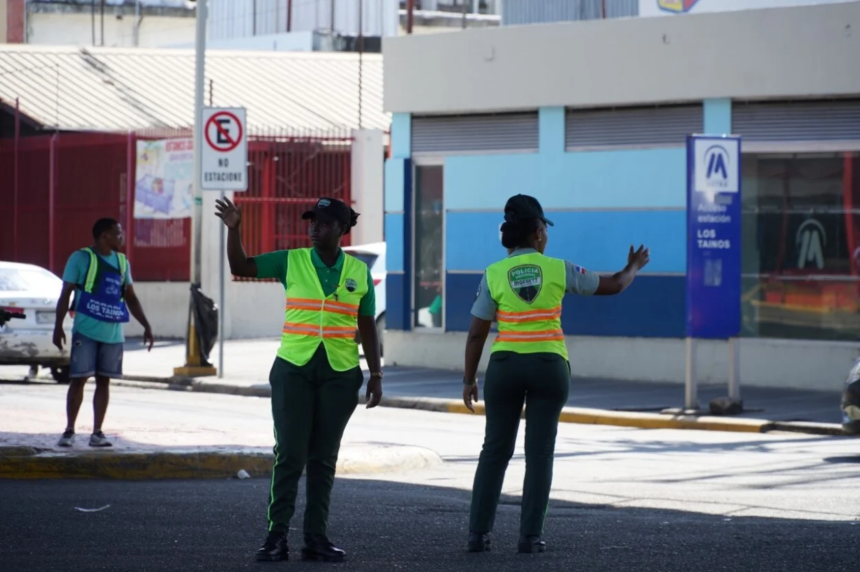 Digesett cuenta con 82 auxiliares para dirigir el tránsito