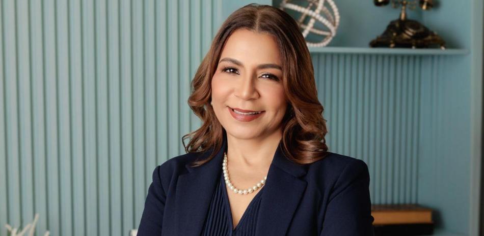 La jueza suplente del TSE, Lourdes Salazar Rodríguez, se postula para titular de la JCE