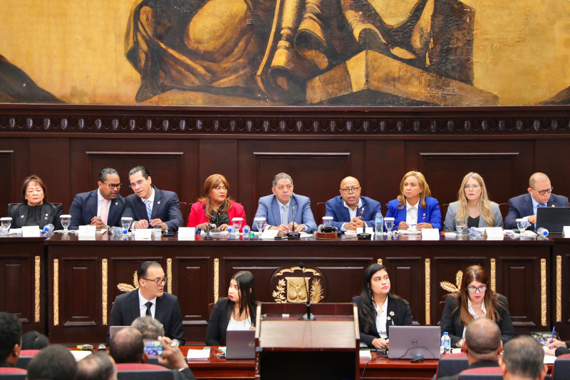 Diputados se reunirán con la Presidencia para discutir observaciones a reforma fiscal, según Pacheco