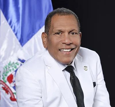 Senador denuncia autoridades aduaneras impiden comercio en Jimaní