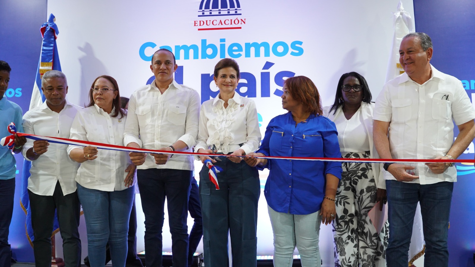 Gobierno inaugura liceo Desiderio Morillo Méndez en El Cercado, San Juan