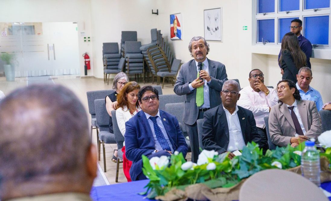 Representantes de Migración y ONU discuten plan de deportación