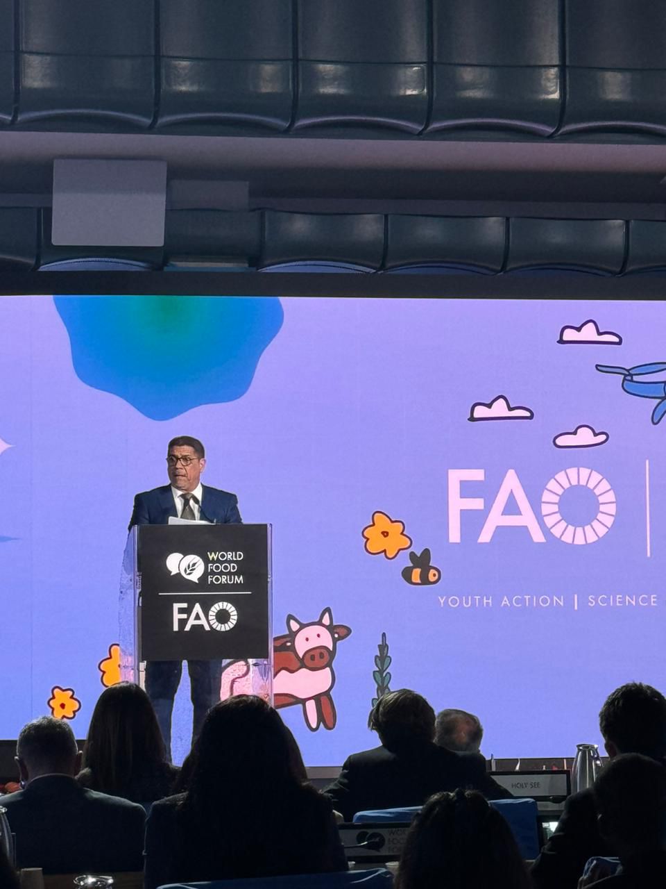 Limber Cruz dice en la FAO: “El mundo debe gastar menos en Armas y más en Alimentación.”