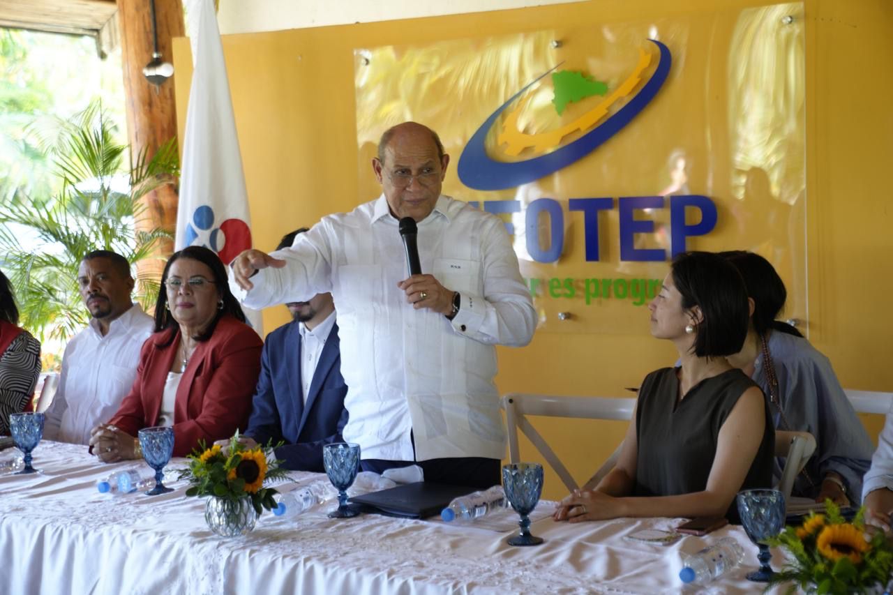 JICA e INFOTEP introducen novedosa capacitación para elaborar perfumes