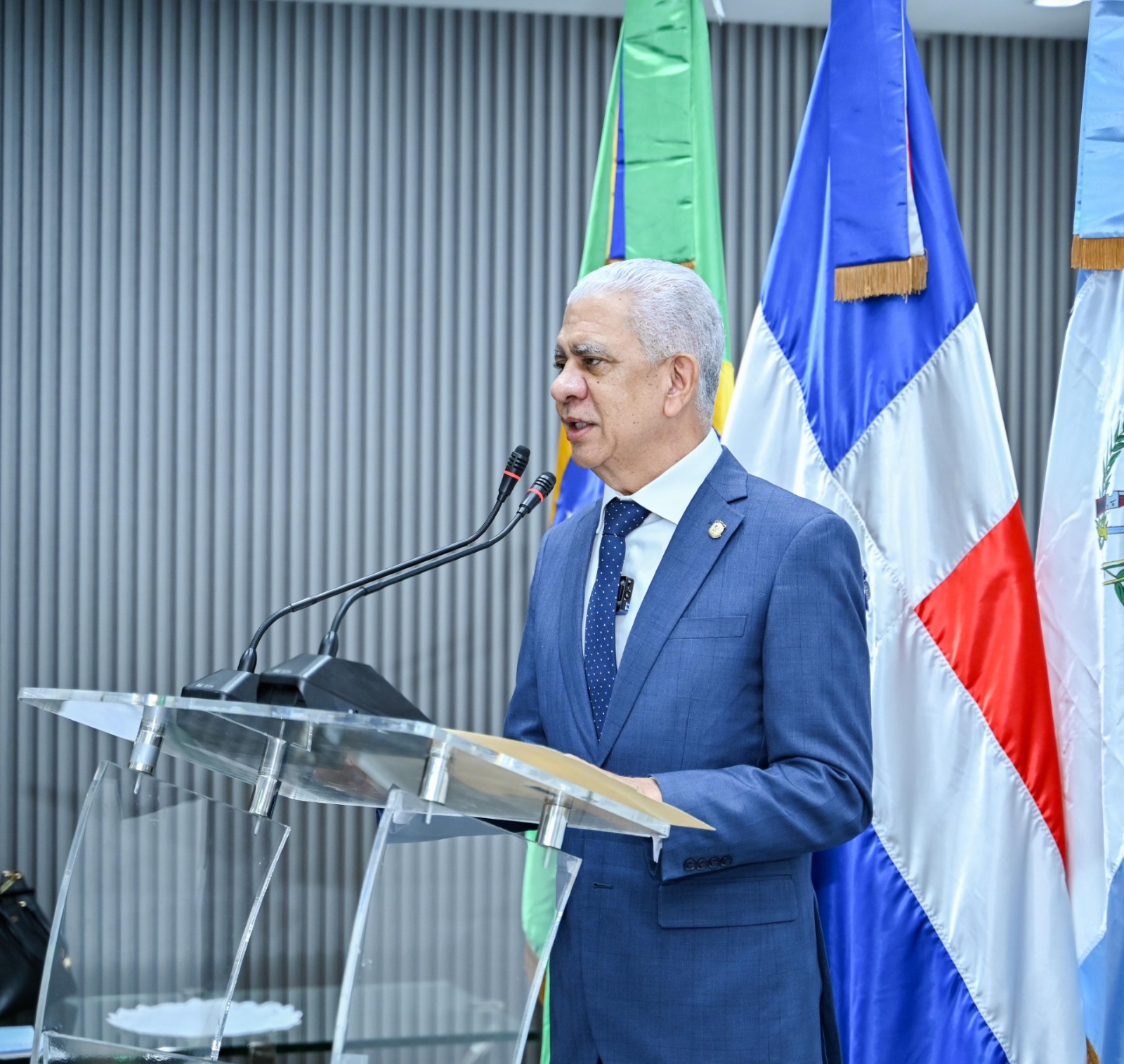 Presidente Senado pide a padres educar hijos para que tengan vida saludable y evitar obesidad infantil