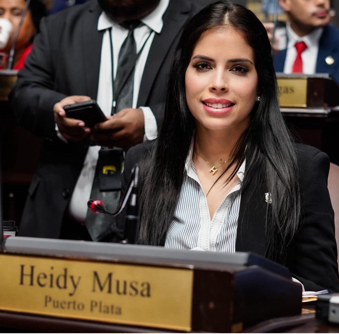 Heidy Musa Desmiente Rumores de impacto de proyectil a su Vehículo