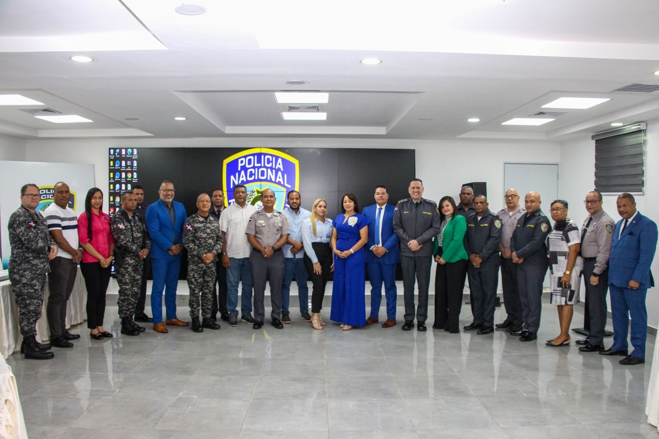 Dominican Race Events y PN se preparan para el emocionante evento automovilístico y motovelocidad “Gran Premio Policía Nacional”