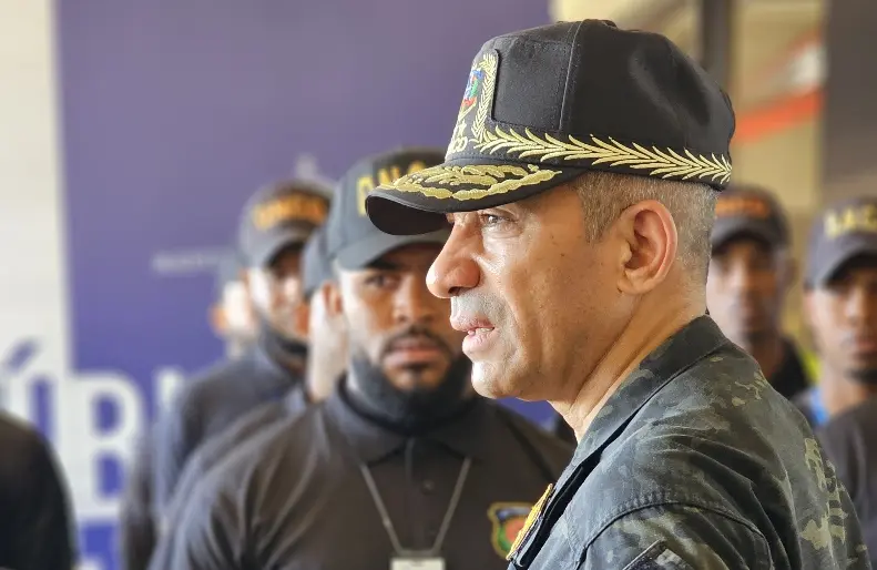 Aumentan vigilancia en los aeropuertos