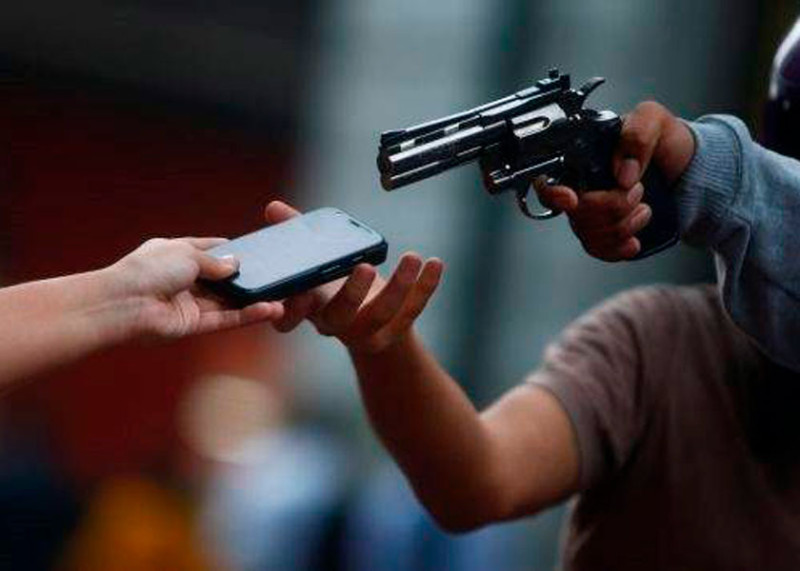 En el 49.6% de los asaltos realizados en octubre utilizaron armas de fuego