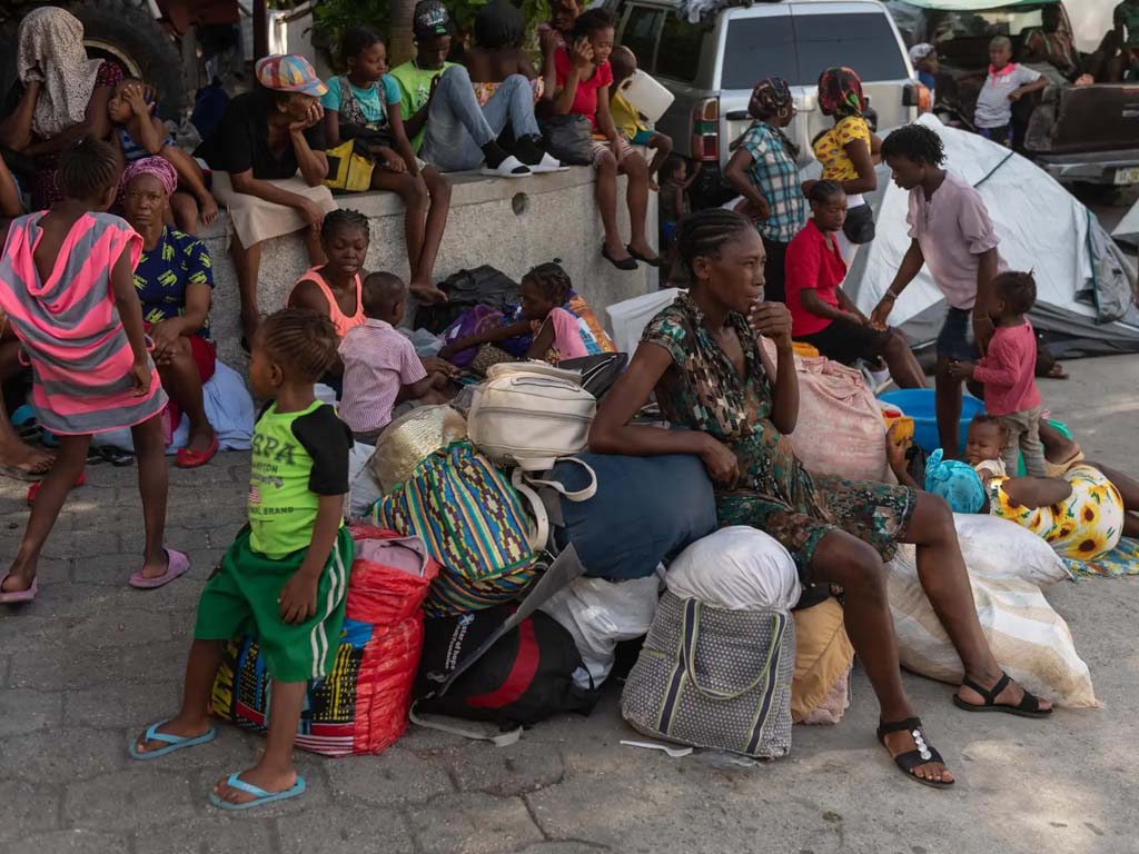 Más de 40 mil desplazados en capital haitiana en 10 días