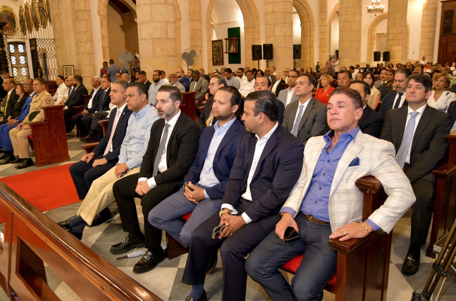 El Ministerio de Obras Públicas tiene en carpeta la entrega de 25 distintas obras, ya concluidas, a la espera que el presidente Luis Abinader disponga fecha para su inauguración y puesta en servicio