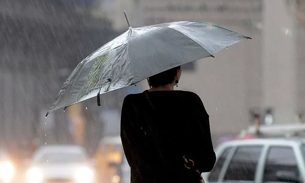 El Indomet: débil sistema frontal provocará algunas precipitaciones este domingo