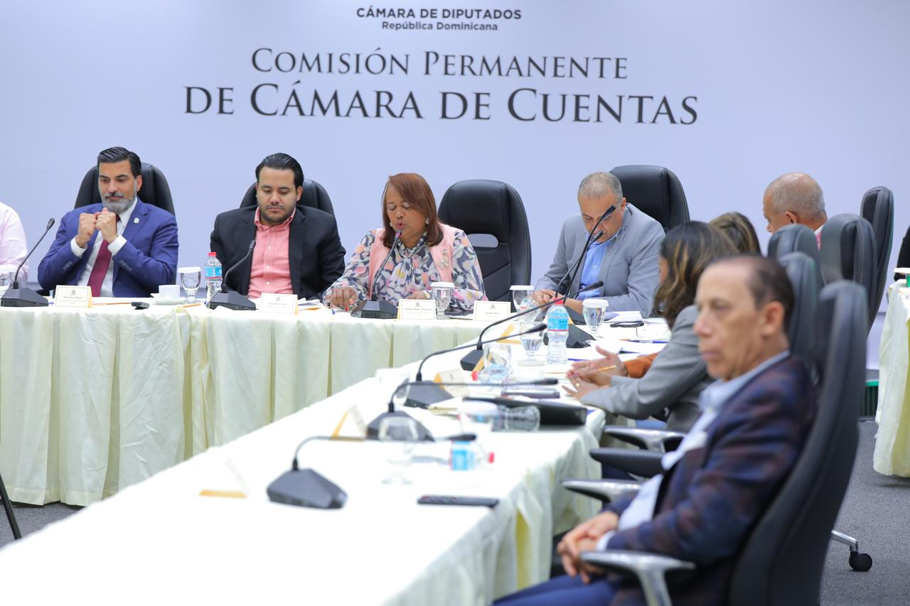 Comisión de Cámara de Cuentas concluye primera semana de entrevistas con 91 postulantes evaluados