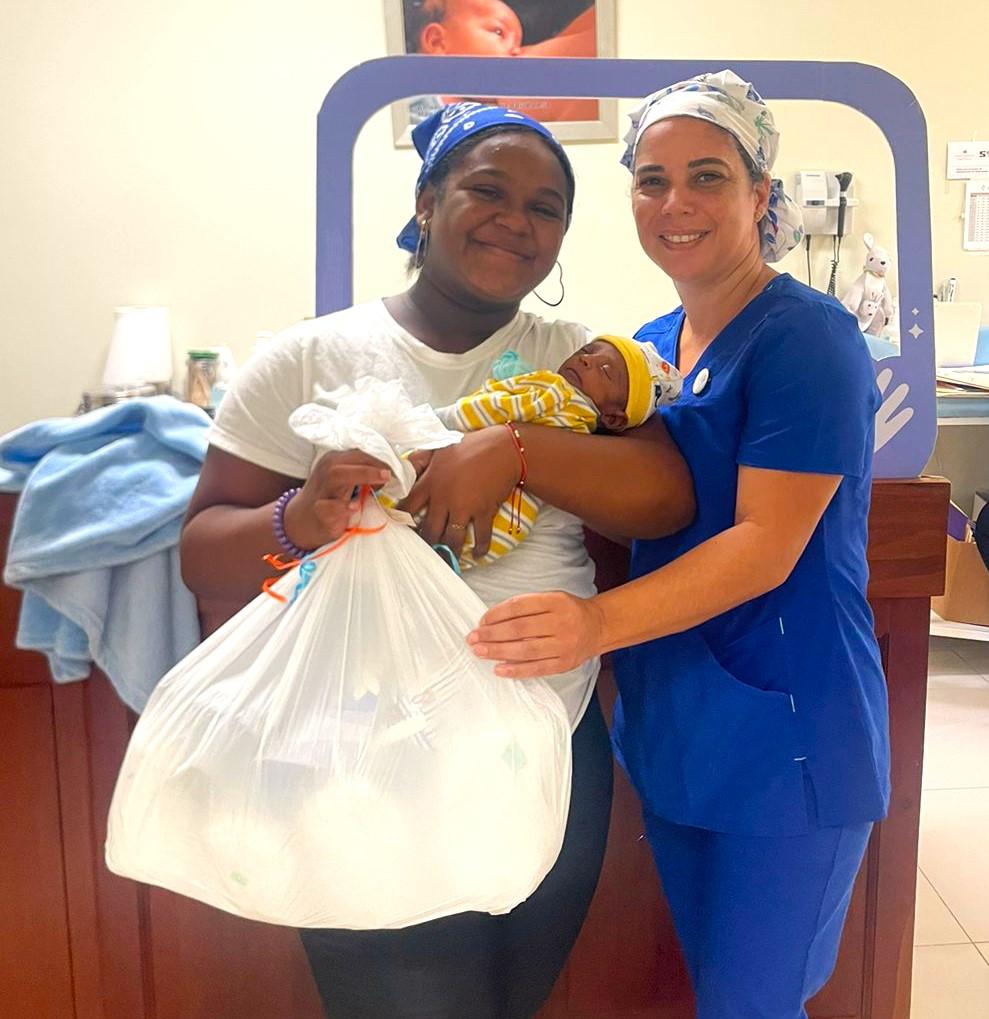 Fundación Sonrisa de Ángel impacta más de 500 bebés prematuros y sus madres en nueve provincias con entrega de kits