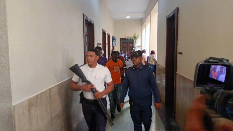 Envían a prisión a un haitiano acusado de agredir a agentes de Migración durante operativo