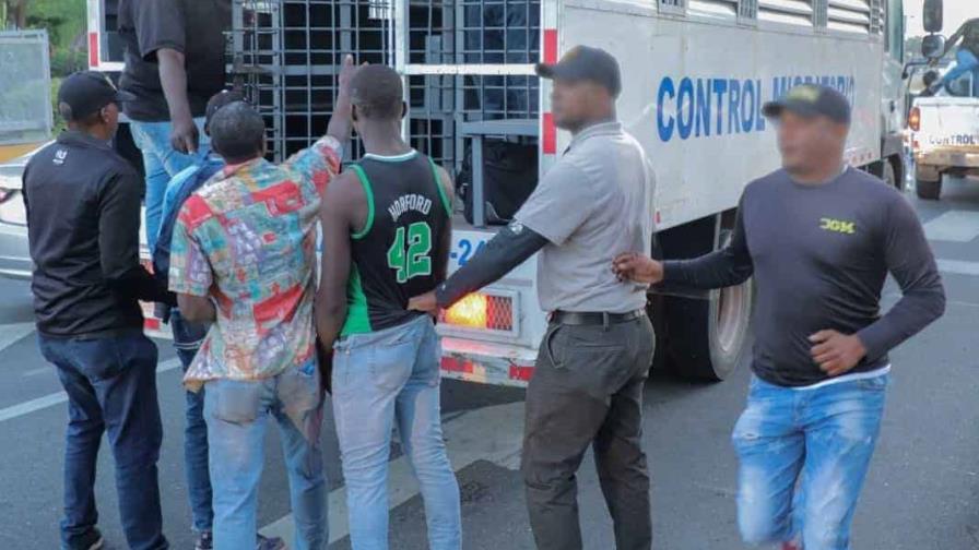 Migración repatrió 7,027 indocumentados en siete días y van 76,000 desde octubre