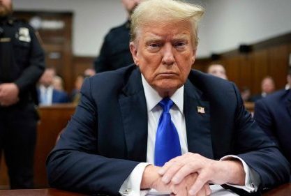 Trump despide a 17 inspectores supervisaban al Gobierno EEUU