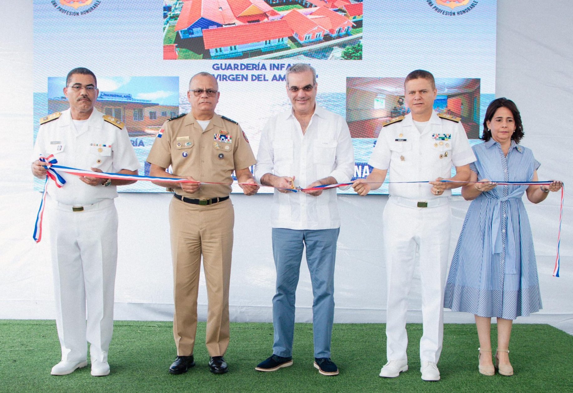 Presidente inaugura obras en los municipios SD Este y Boca Chica