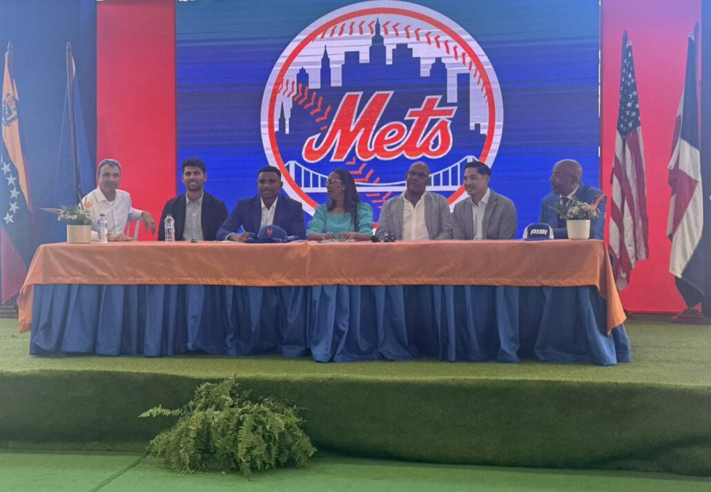 Descubre cuál fue la cifra récord con la que un prospecto dominicano firmó con Los Mets