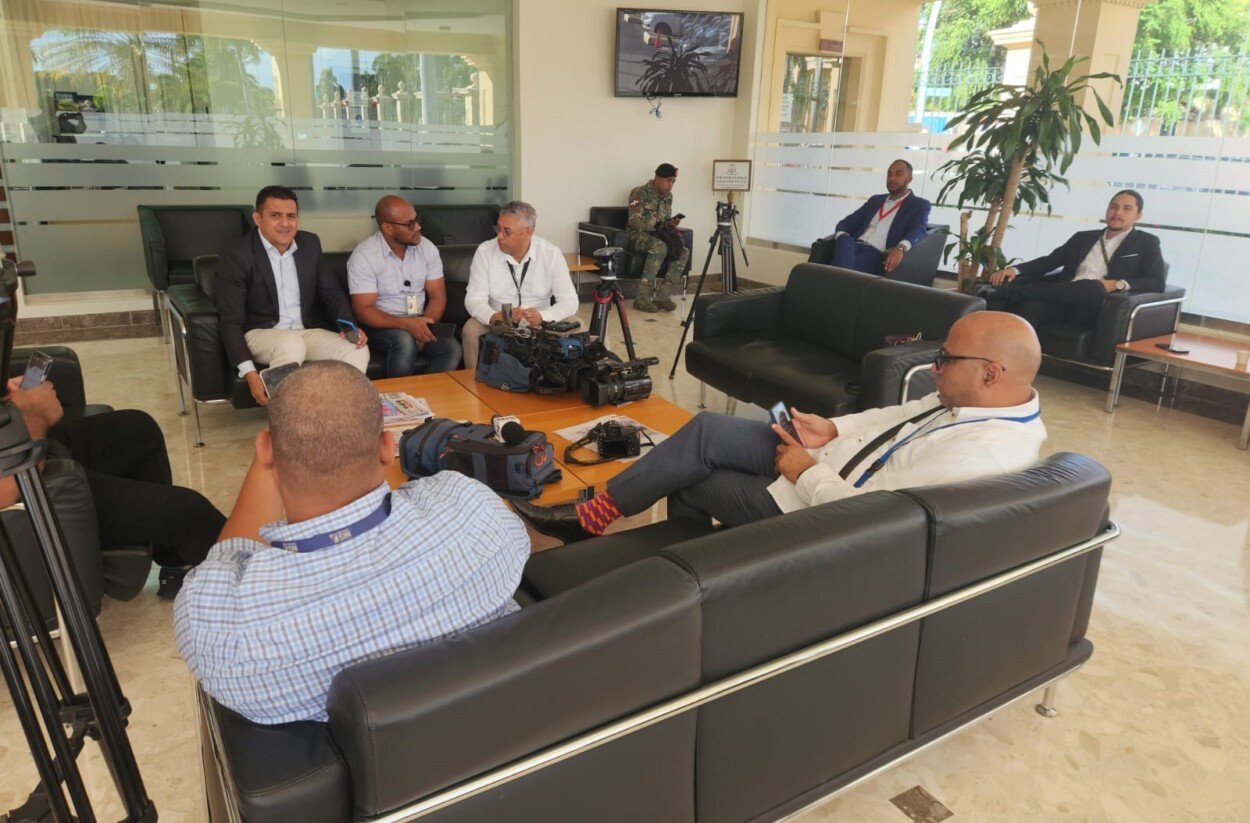 Restringen acceso de periodistas al Palacio Nacional durante la visita de Marco Rubio