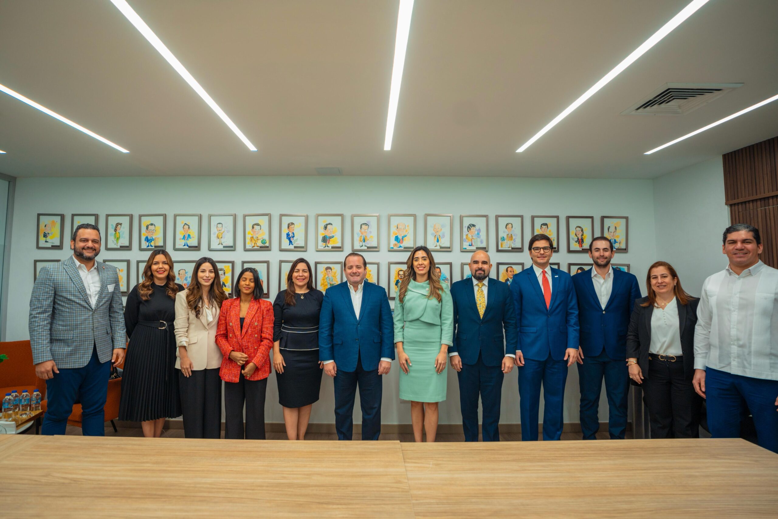MINPRE y ANJE acuerdan colaborar en temas clave para el desarrollo económico y social del país