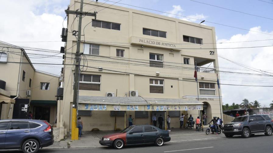 Pena máxima para policía que intentó quitarle la vida a su pareja embarazada