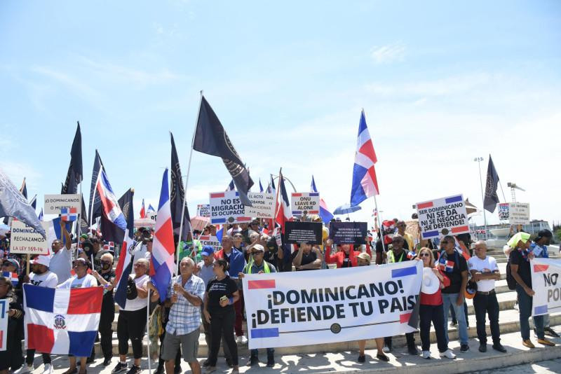 Atención nacional en Friusa: Antigua Orden Dominicana realiza marcha pacífica