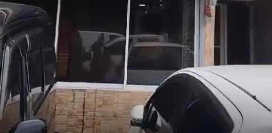 Dos fallecidos en una oficina de abogado en el sector Las Praderas