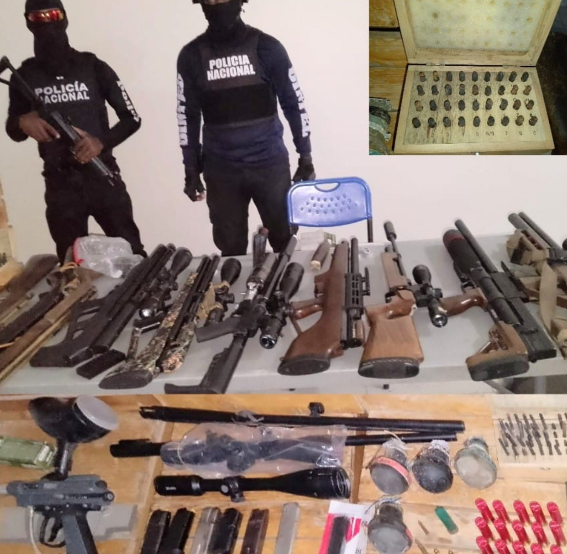POLICÍA Y MP OCUPAN ARMAS DE FUEGO,  MUNICIONES Y PERTRECHOS MILITARES EN ENRIQUILLO, PROVINCIA BARAHONA.