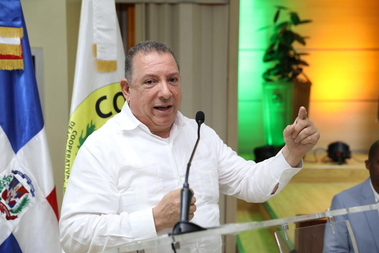 COOPNAMA Y LA UNIVERSIDAD COOPERATIVA DE COLOMBIA GRADUAN COLABORADORES