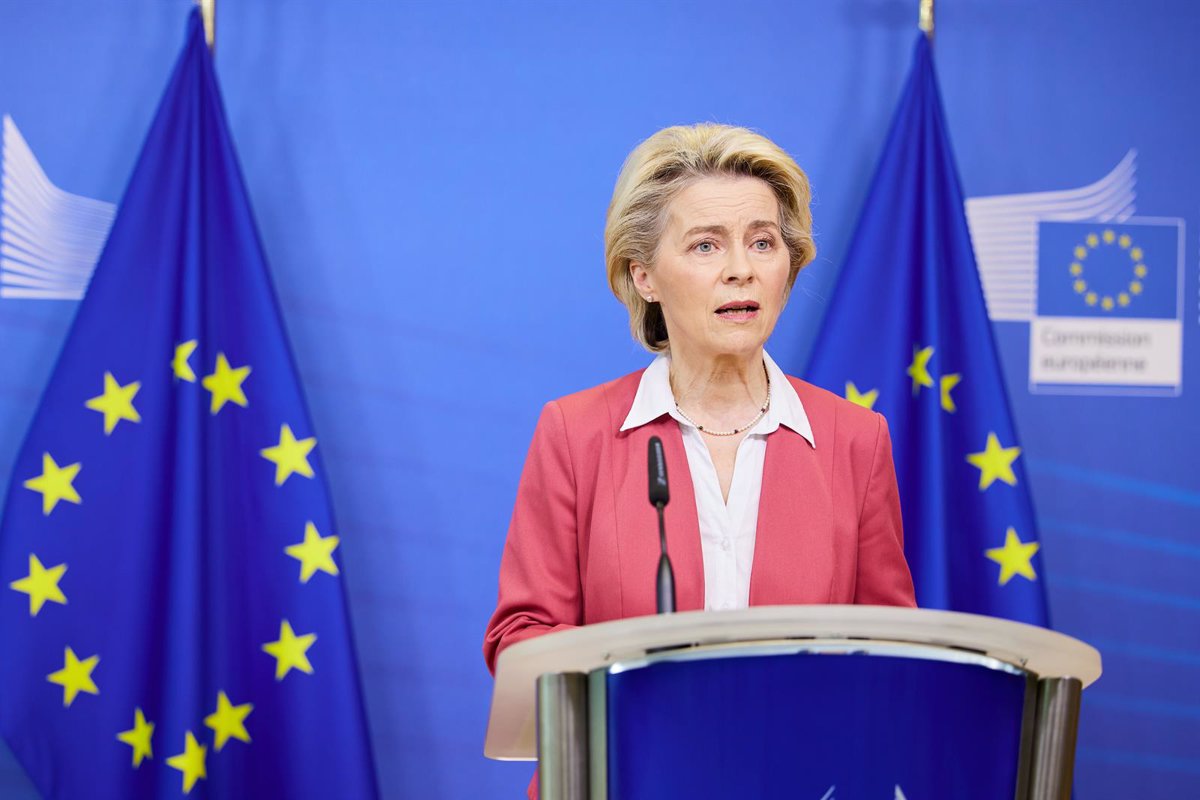 La Comisión Europea lamenta los aranceles de Trump a los automóviles