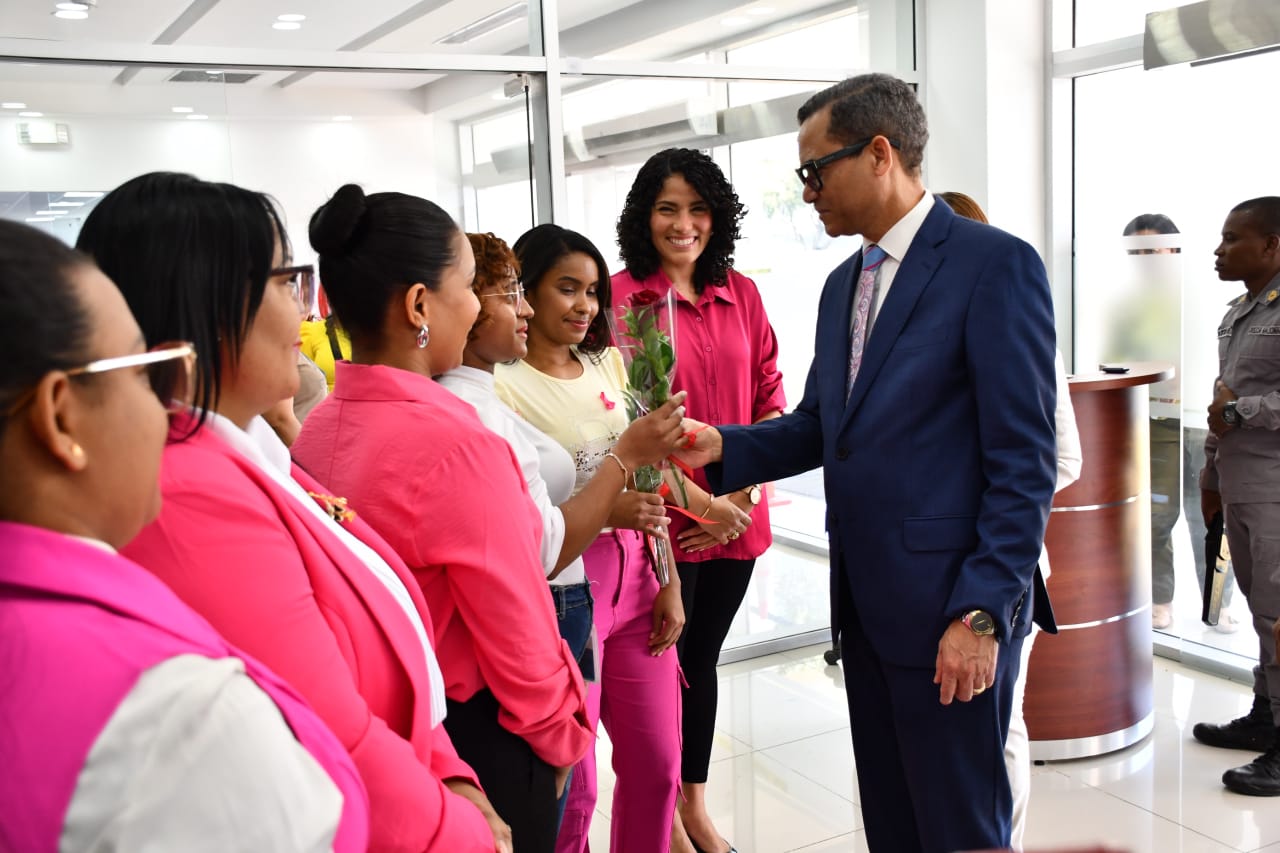 Ministerio de Trabajo reconoce rol significativo de las mujeres en el marco Día Internacional de la Mujer