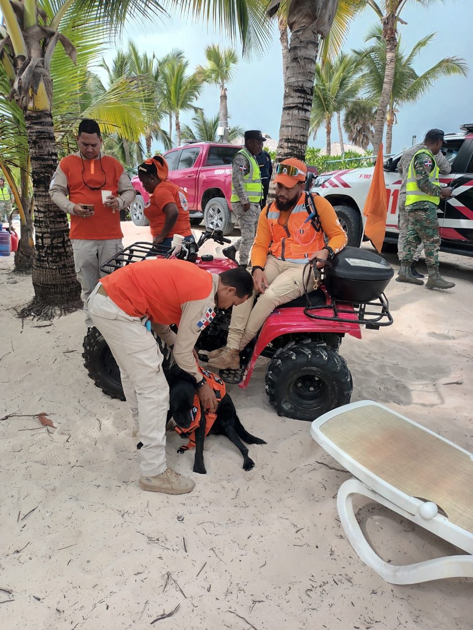 Defensa Civil integra Unidad Canina (K-9) a la búsqueda de joven india desaparecida en Punta Cana