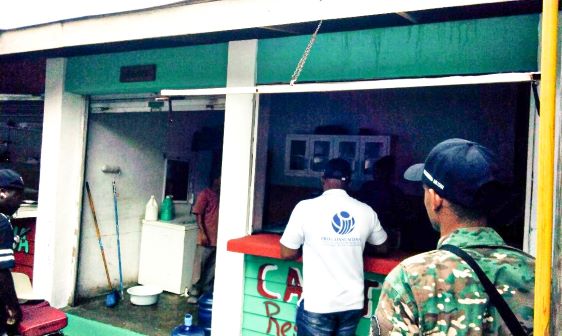 Pro Consumidor anuncia clausura de comercios en Boca Chica por incumplir normativa de precios