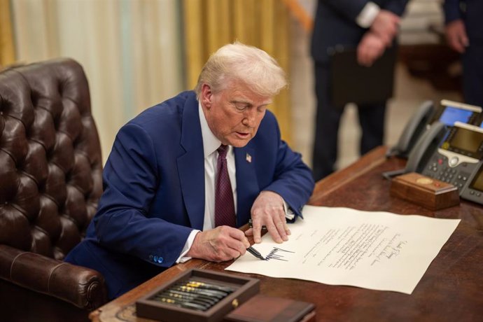 Trump endurece su política arancelaria: “Nadie se va a librar”