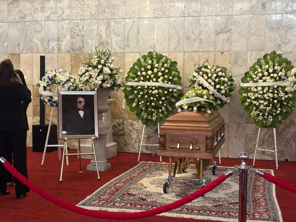 Homenaje solemne a Rubby Pérez en el Teatro Nacional