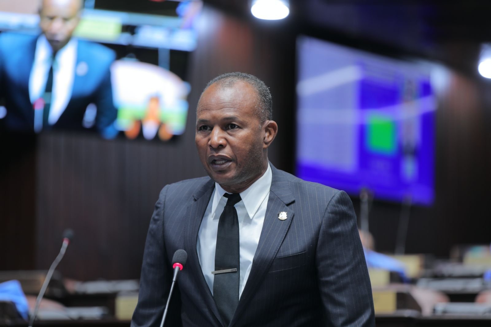Diputado FP advierte explotación de mina de oro en Romeo acabaría con provincia San Juan