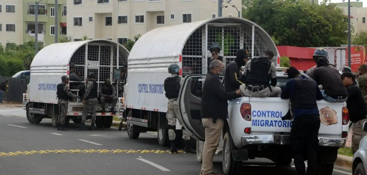 Éxodo haitiano: 58,641 personas han abandonado República Dominicana en cinco meses