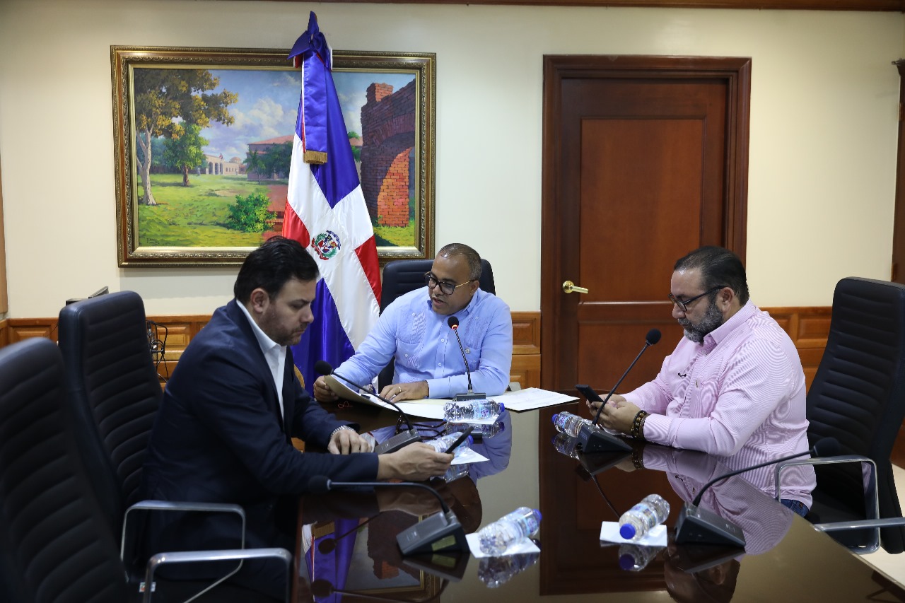 Comisión de Asuntos Agropecuarios del Senado favorece contrato de fideicomiso FIMERCA-SD