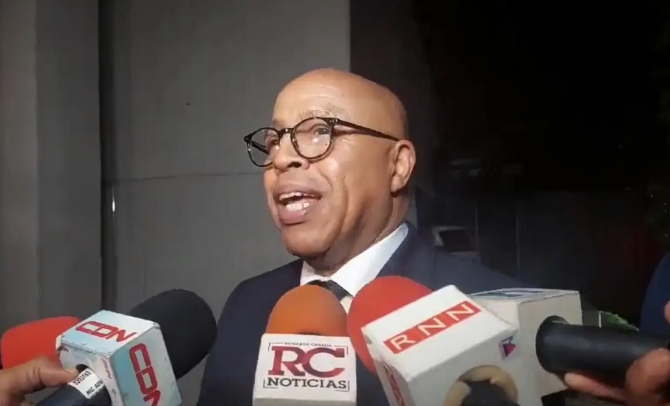 Alfredo Pacheco anuncia nueva etapa del PRM a partir de 2026